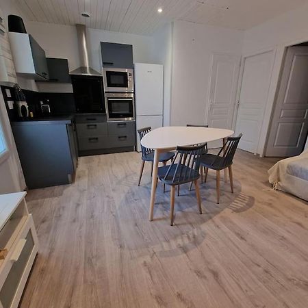 Superbe Appartement Renove A Neuf Centre Bourg Brem-sur-Mer Extérieur photo